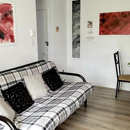 Quiet Cozy Apartment Next To Highway Wifi+Netflix Edmundston Exteriér fotografie